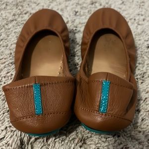 Chestnut Tieks, size 7